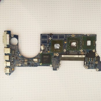 Материнська плата MacBook pro A1260