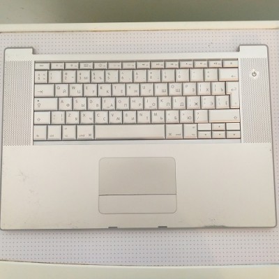 Верхня частина ноутбука MacBook pro A1260 із клавіатурою (топ кейс)