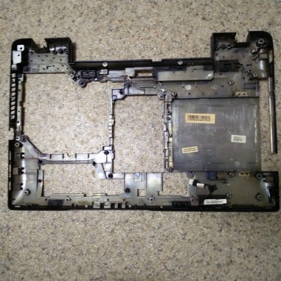 Нижня частина ноутбука (піддон, корито) Lenovo Z575/Z570 Б/У