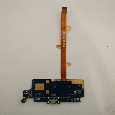 Нижня плата конектора заряджання з компонентами ZTE Blade L2
