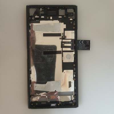 Рамка дисплея Sony XZ Premium G8142
